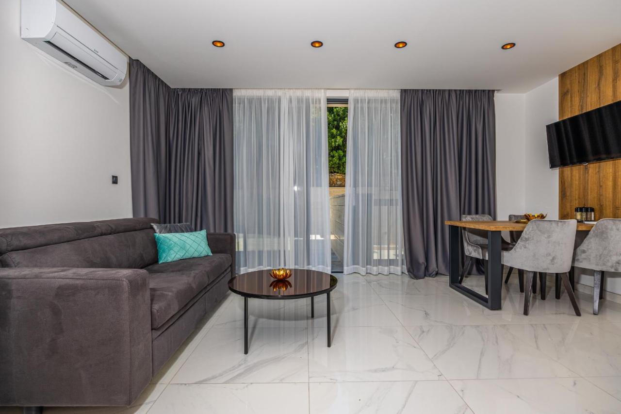 Villa Lana Crikvenica Bagian luar foto